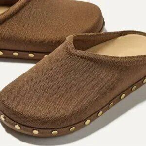 RARE FIND! Rothy's - The Casual Clog - Studded Cinnamon